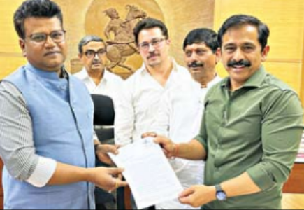 गुडलक चाैक स्थित ‘कलाकार कट्टा’ का स्थानांतरण न करें